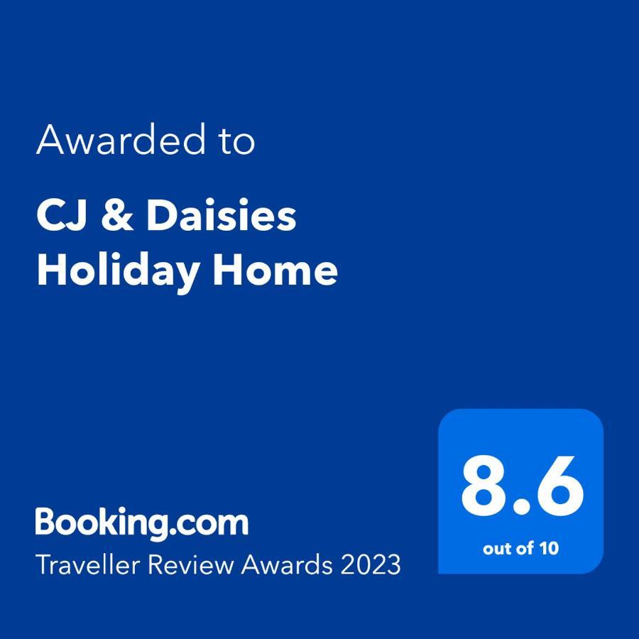 Cj & Daisies Holiday Home Prestatyn Bagian luar foto